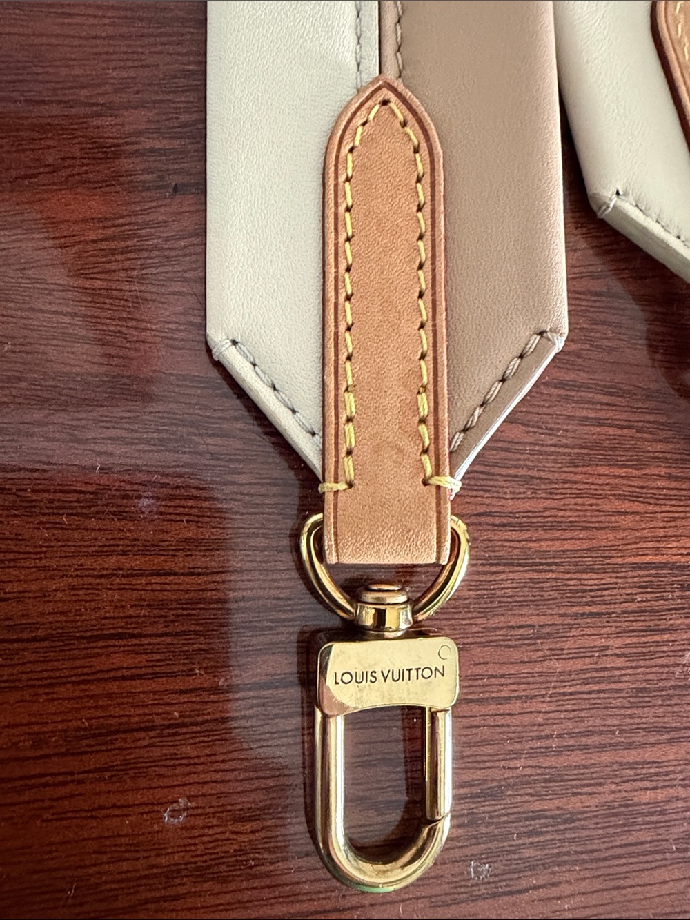 Louis Vuitton Leather Cluny Strap - Picture 2 of 8